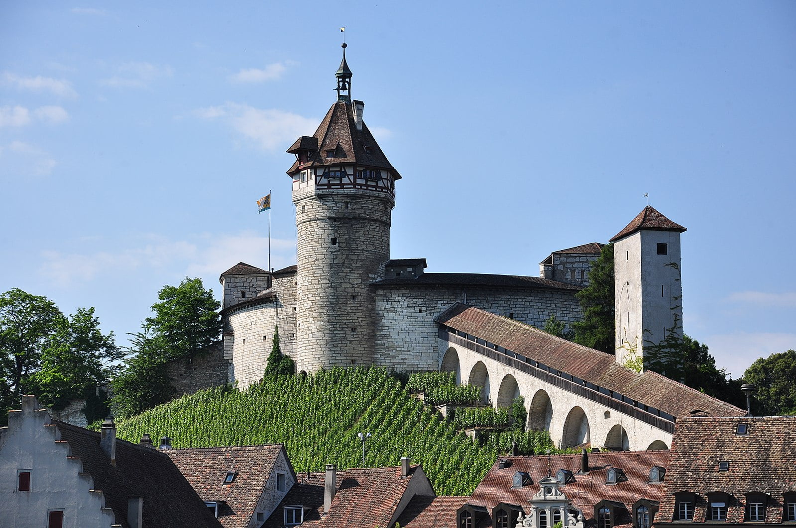 Mehr über den Artikel erfahren Referendum gegen das neue Schulgesetz im Kanton Schaffhausen